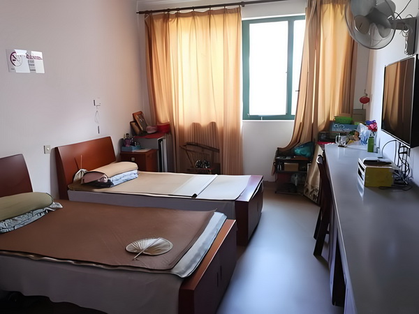 深圳留学落户要求_2025年7月电影总票房破30亿 竟撞的事重婚破其谁料实